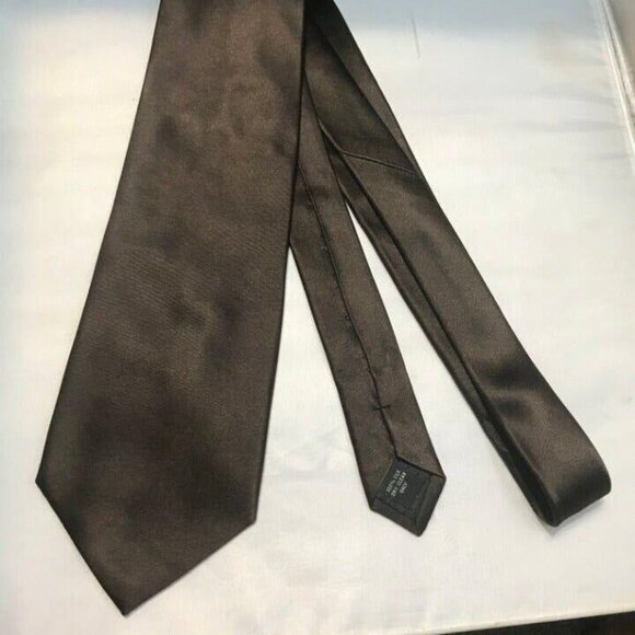 #1498 VAN HEUSEN CHOCOLATE BROWN SILK NECKTIE 59X4 - Picture 4 of 5